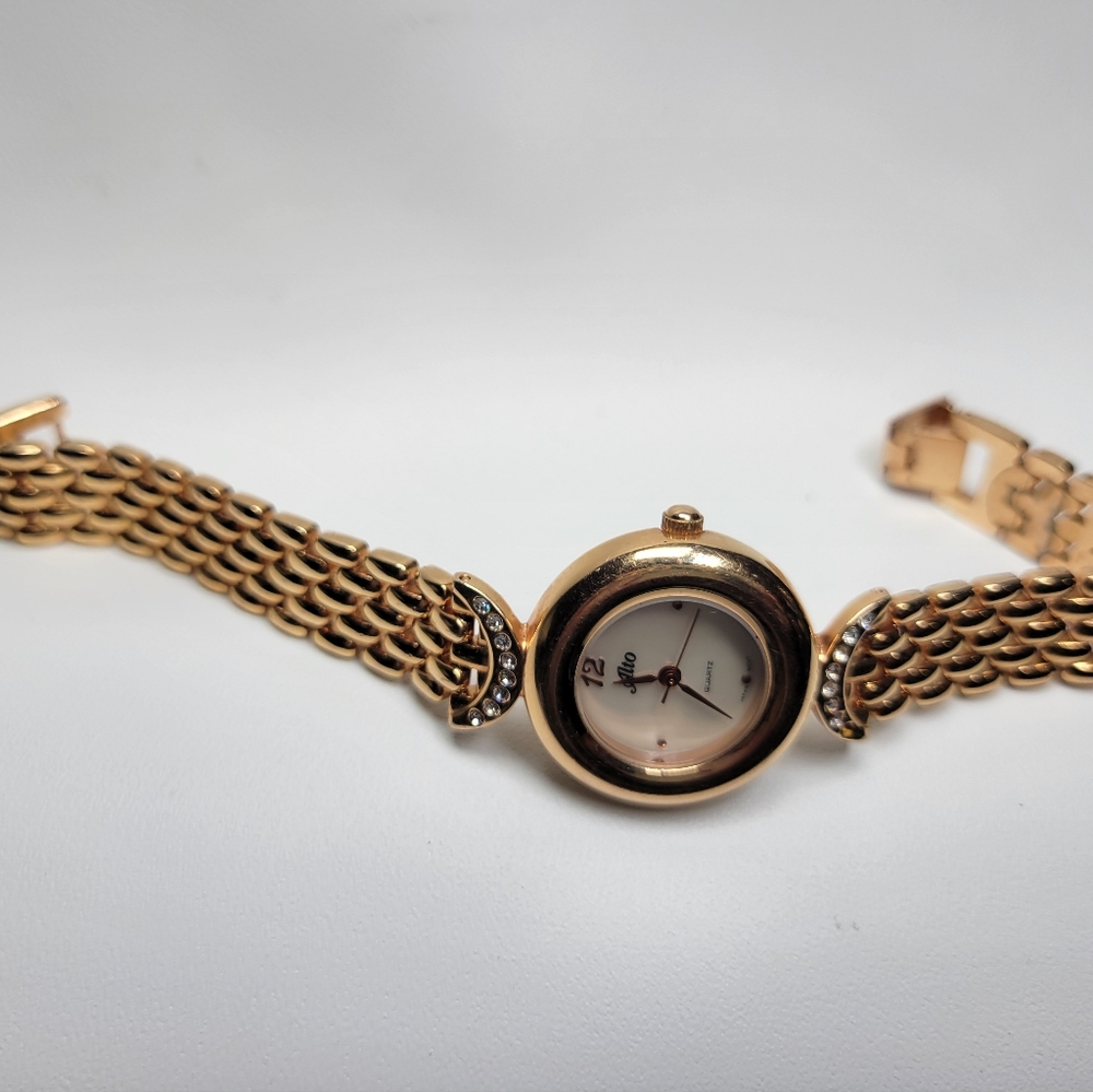 ALTO Women's Watch - Picture 16 of 16